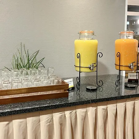 Select Hotel