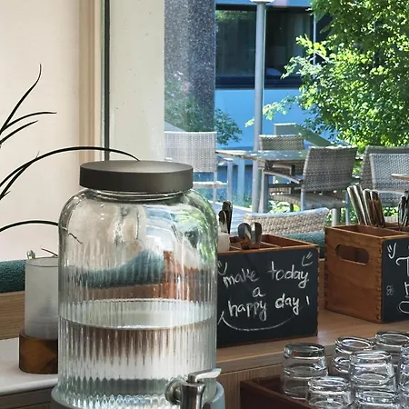 Garner By Ihg Отель 4*