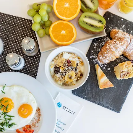 Garner By Ihg Отель 4*