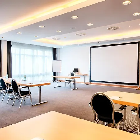 Garner By Ihg Отель 4*