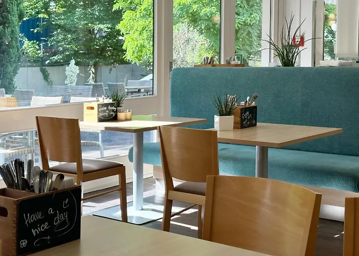 호텔 Garner By Ihg